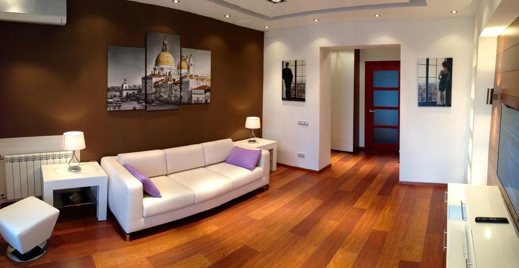 Apartment Mihailovskaya Kiev Exteriör bild